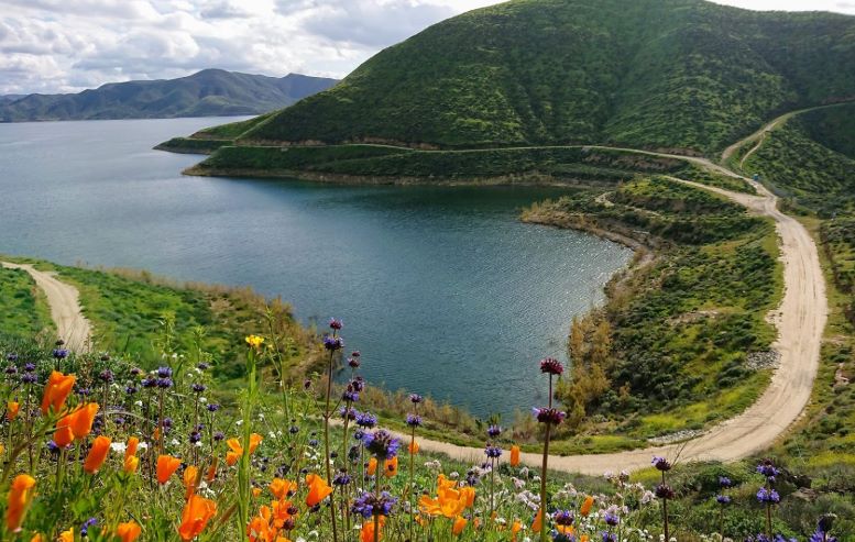 Lake Elsinore - Largest freshwater lake in Southern California